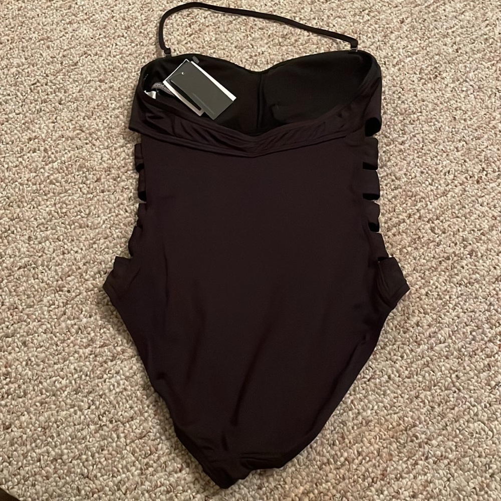 Bathing suit - Picture 4 of 4